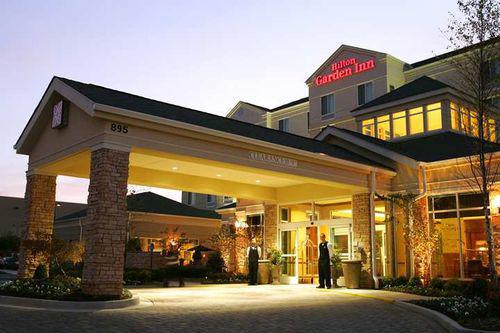 Hilton Garden Melville Hotel 3*