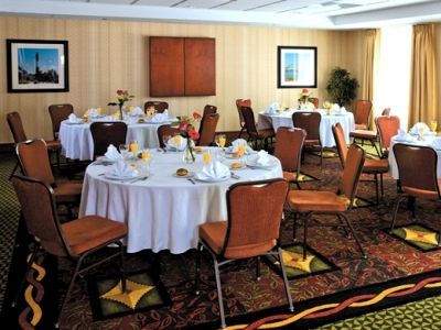 Hotel Hilton Garden Melville 3*